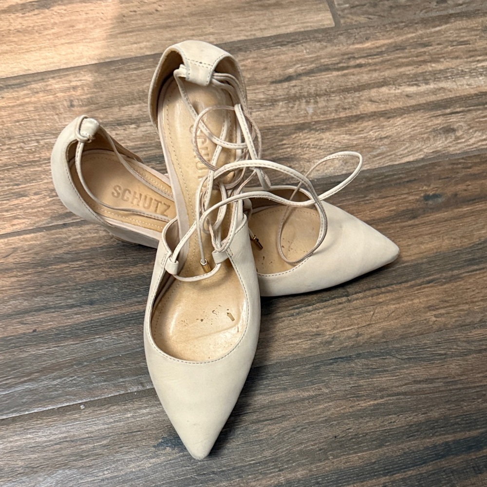 Schutz Women's Cream Pointed Toe Wedge Heels